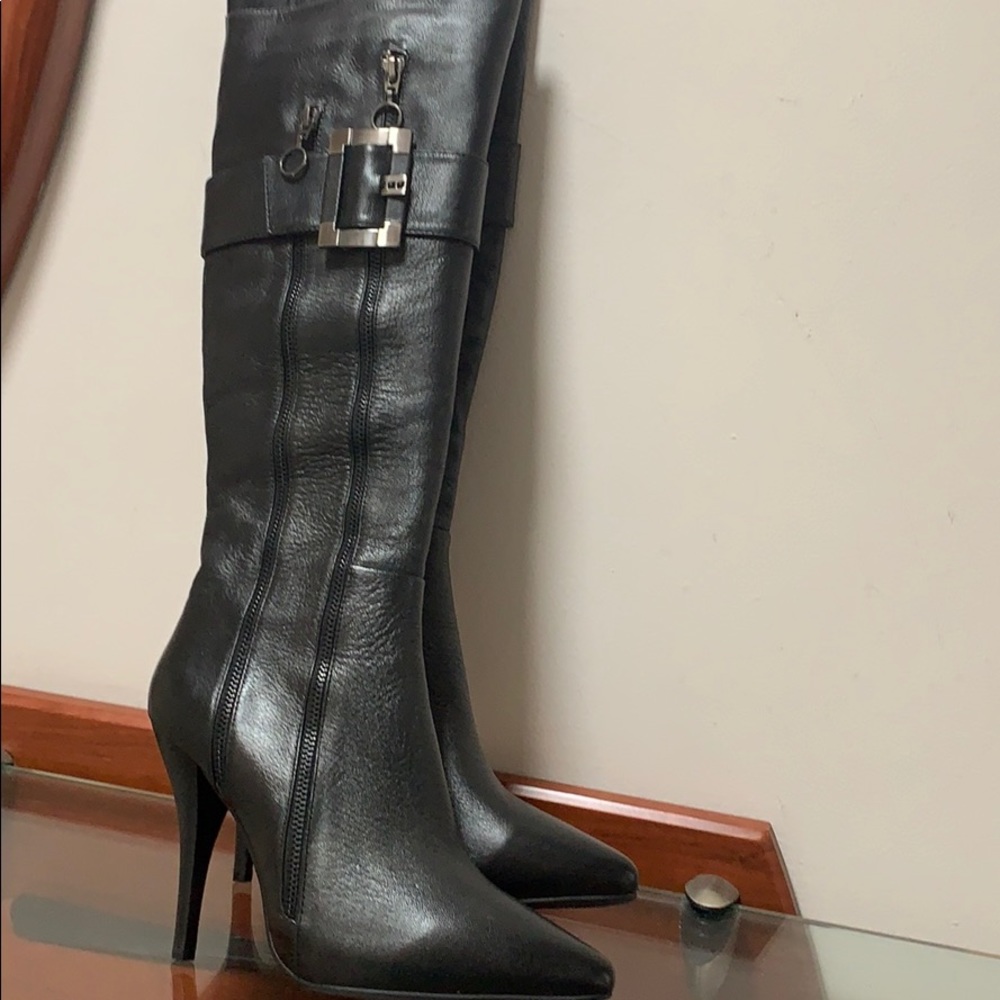 Gorgeous tall boots  100% leather brand new